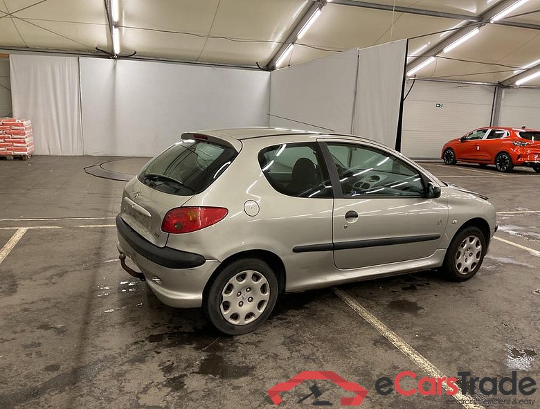 PEUGEOT 206 Phase 2 1.1i X-Design #2