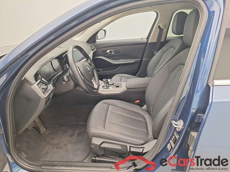 BMW, 3-serie '18, BMW 3 Reeks Berline 318dA (100 kW) 4d #3