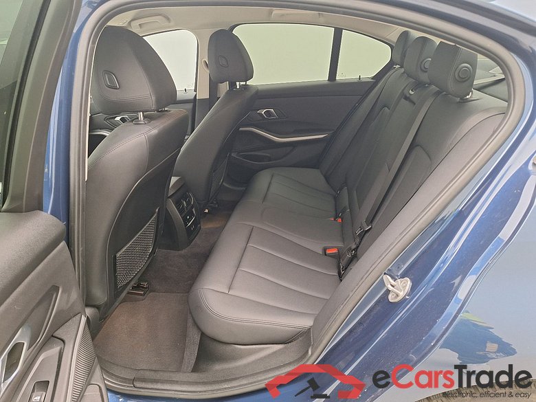 BMW, 3-serie '18, BMW 3 Reeks Berline 318dA (100 kW) 4d #4