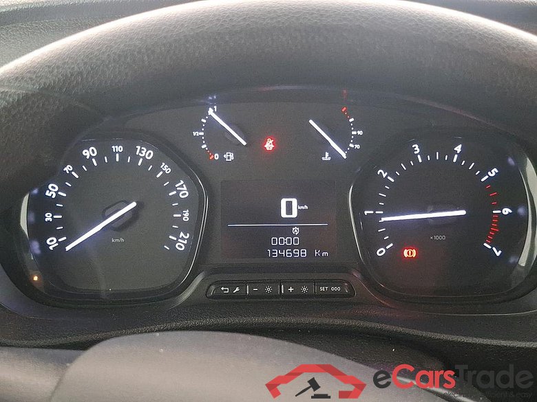 Jumpy Fourgon Club M 2.0 BlueHDi 120CV BVM6 E6d #6