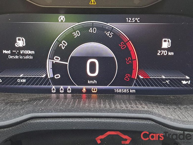 SKODA Octavia / 2016 / 5P / familiar Combi 1.6 TDI CR 85KW (115CV) Ambition #5