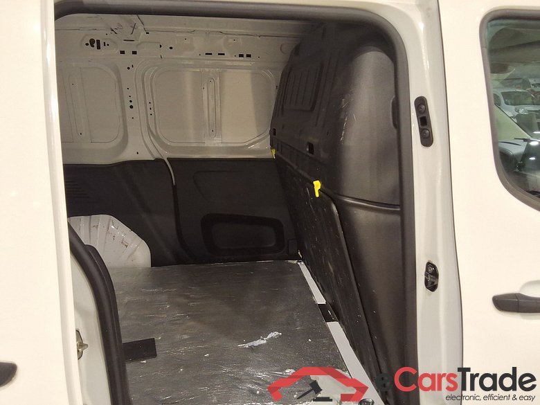 CITROAu2039N BERLINGO VAN SWB - 2019 1.2 PureTech M Heavy Driver S-S (EU6.2) STOCK #5