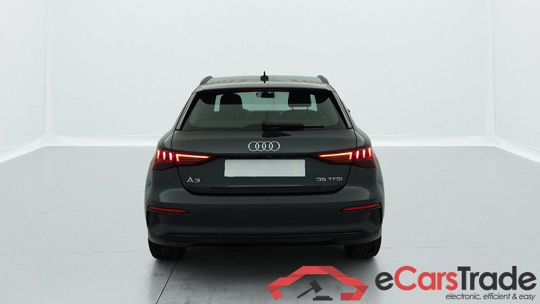 Audi A3 Sportback 35 TFSI Mild Hybrid 150 S tronic 7 Design Luxe #6