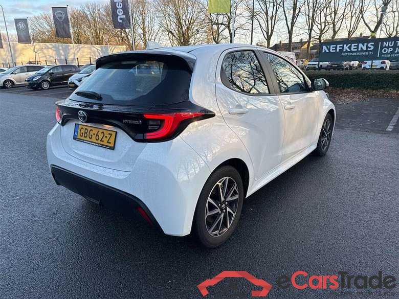 TOYOTA YARIS 1.5 Hybrid Dynamic #4