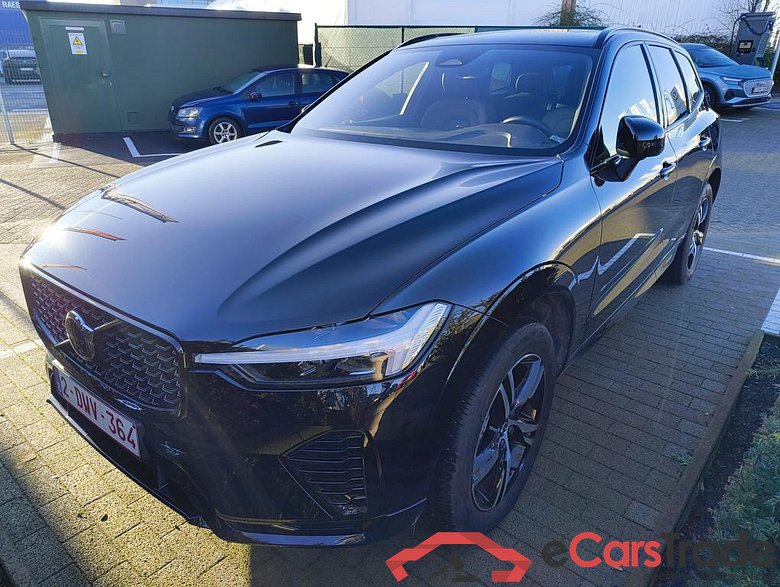 VOLVO XC60 2.0 B4 MHEV Plus Dark #1