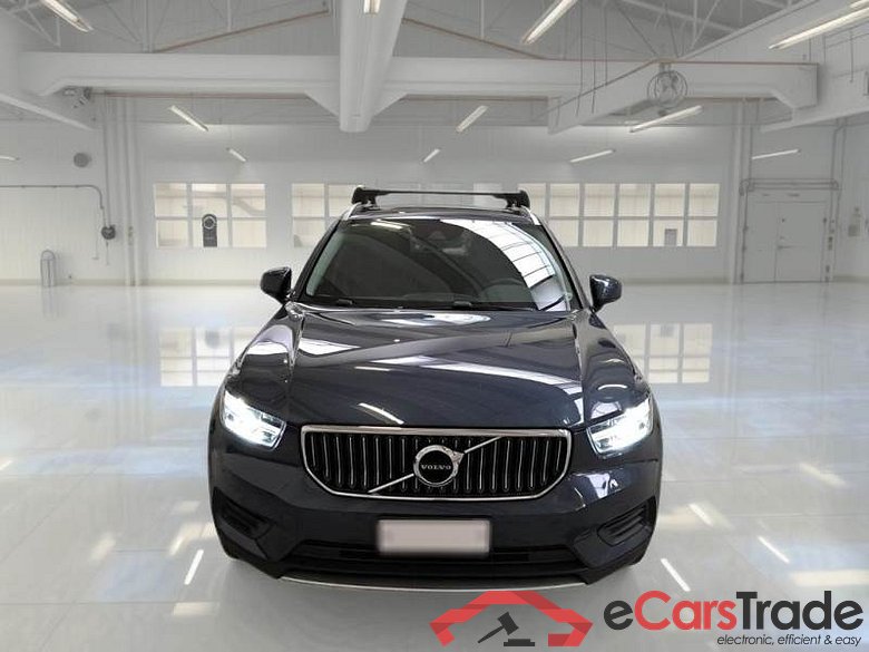 VOLVO XC40 / 2017 / 5P / SUV T4 PLUG-IN HYBRID AUTO RECH INSCRIP EXPR #6