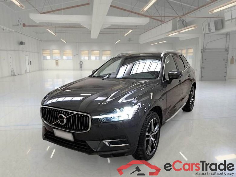 VOLVO XC60 / 2017 / 5P / SUV T6 PLUG-IN AWD AUTO RECHARGE INS. EXP