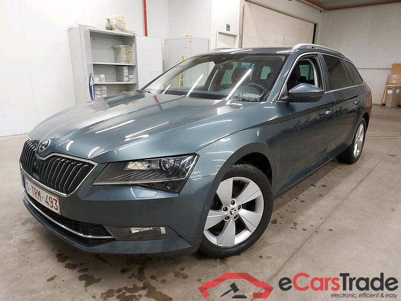 SKODA - SKO SUPERB COMBI CRTDI 120PK DSG7 Style Pack GPS & Comfort Towing Hook