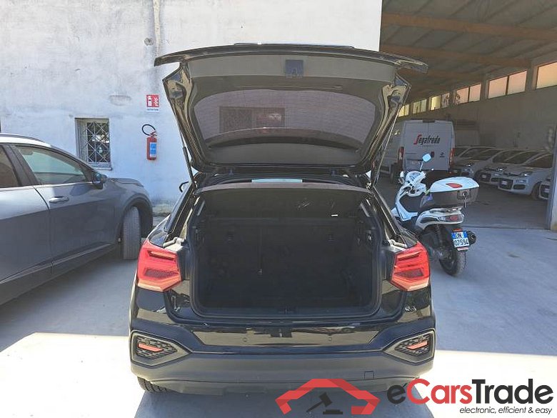 AUDI Q2 / 2020 / 5P / SUV 2.0 30 TDI ADMIRED S TRONIC #5