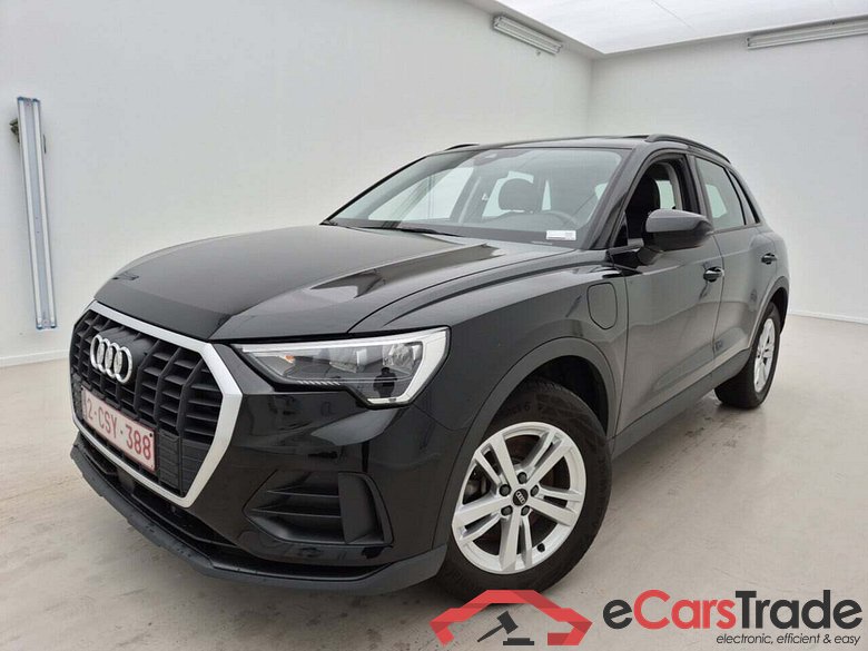 AUDI Q3 E-TRON 45 TFSI E S-TRONIC