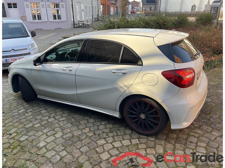 MERCEDES-BENZ A 180 d #3