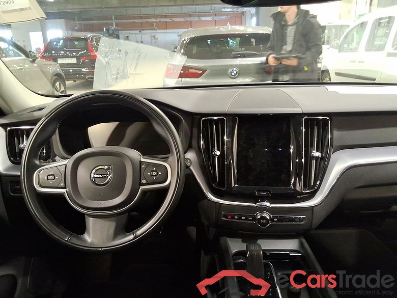 VOLVO XC60 2.0 B4 D GEARTRONIC MOMENTUM PRO #6