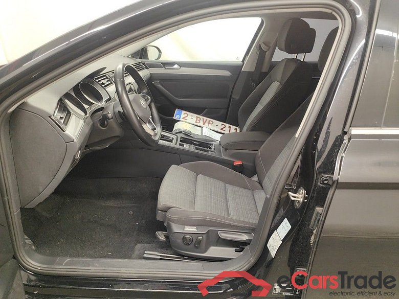 Volkswagen Passat Variant 2.0 TDI SCR 110kW DSG7 Style Business 5d #3