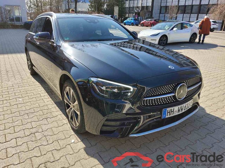 Mercedes-Benz E T-Modell (BM 213)(06.2016->) DE - Kb5 E 300 de EU6d, T de AMG Line 4Matic (EURO 6d), (Facelift) 2020 - 2023 #2