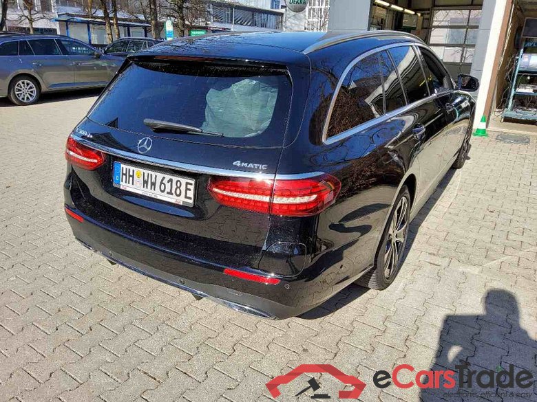 Mercedes-Benz E T-Modell (BM 213)(06.2016->) DE - Kb5 E 300 de EU6d, T de AMG Line 4Matic (EURO 6d), (Facelift) 2020 - 2023 #3