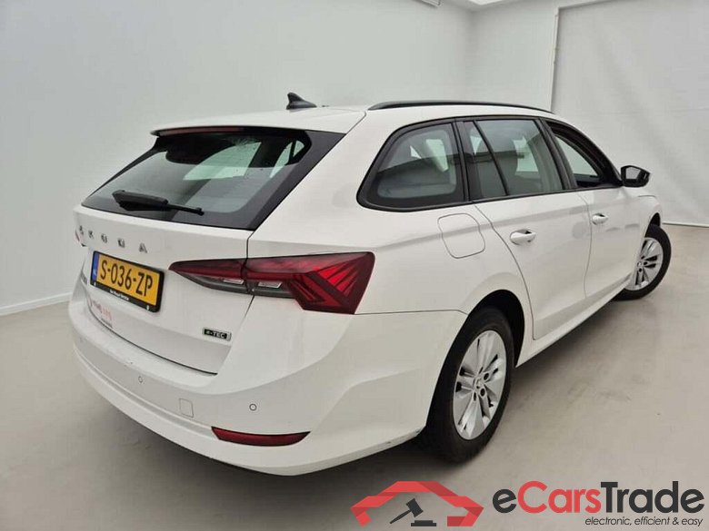 SKODA Octavia Combi 1.0 TSI Bns Edition #2
