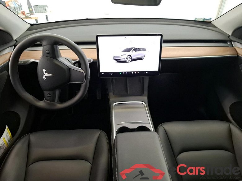 TESLA Model Y / 2021 / 5P / SUV RWD #6