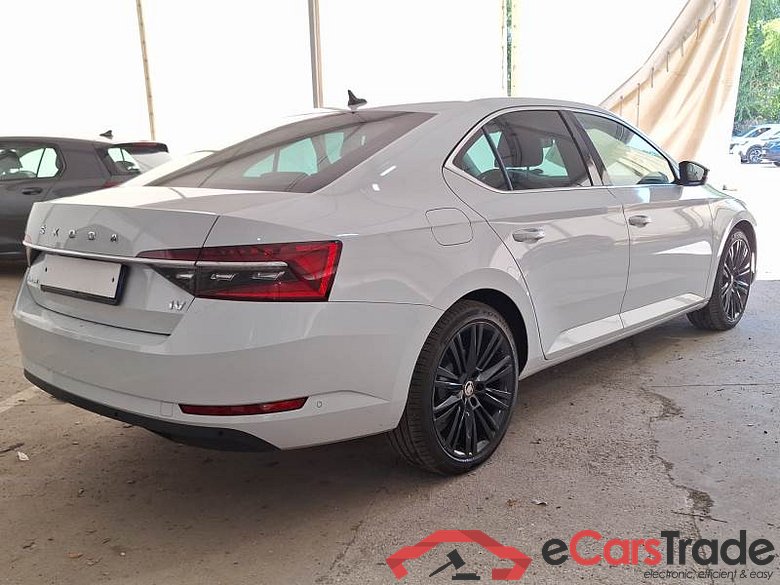 SKODA SUPERB / 2019 / 5P / BERLINA 1.4 TSI PLUG-IN HYBRID STYLE DSG #2