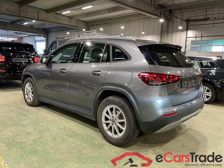 MERCEDES-BENZ CLASS GLA DIESEL (H247) GLA 200 d Business Solution #3