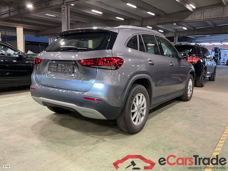 MERCEDES-BENZ CLASS GLA DIESEL (H247) GLA 200 d Business Solution #4