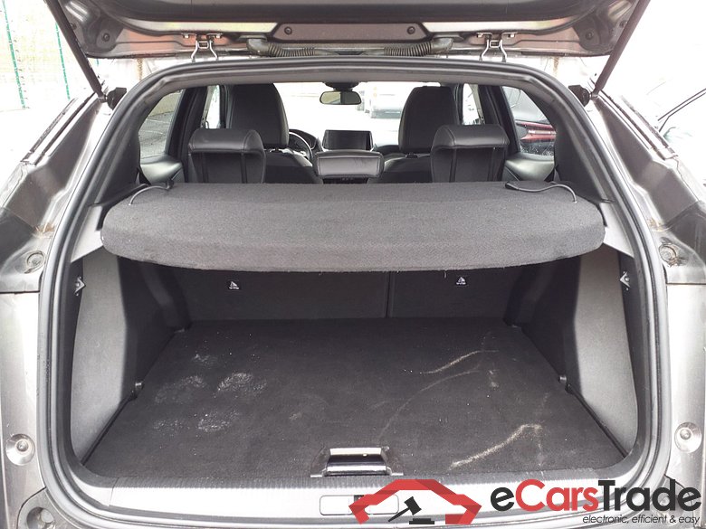 PEUGEOT 2008 PEUGEOT 2008 PureTech 130 Allure EAT8 #2