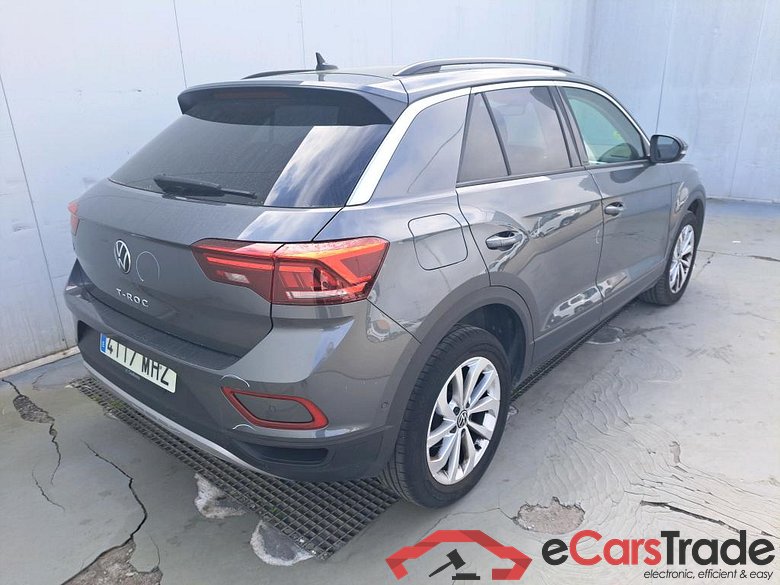 VOLKSWAGEN T-Roc / 2021 / 5P / todoterreno Life 2.0 TDI 85kW (115CV) (AC4) #2