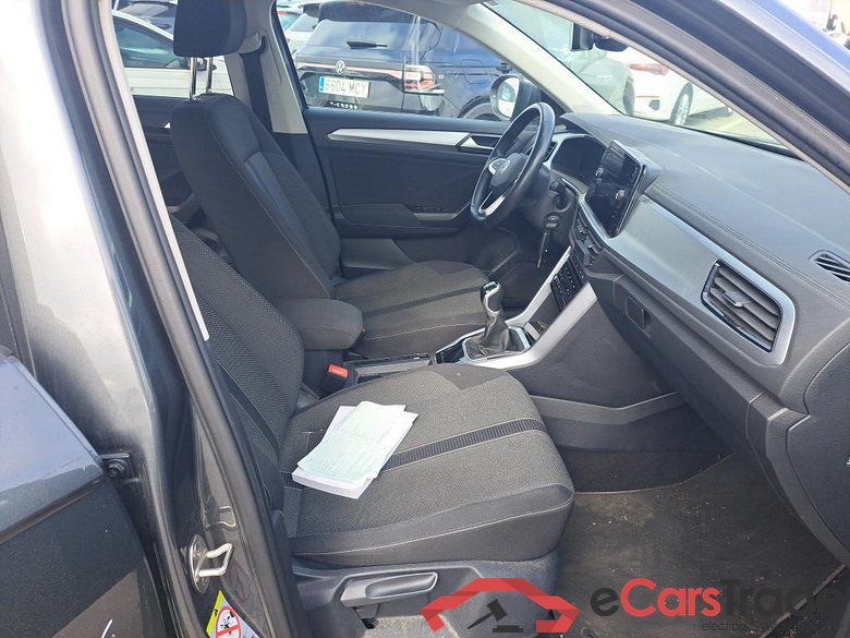VOLKSWAGEN T-Roc / 2021 / 5P / todoterreno Life 2.0 TDI 85kW (115CV) (AC4) #6