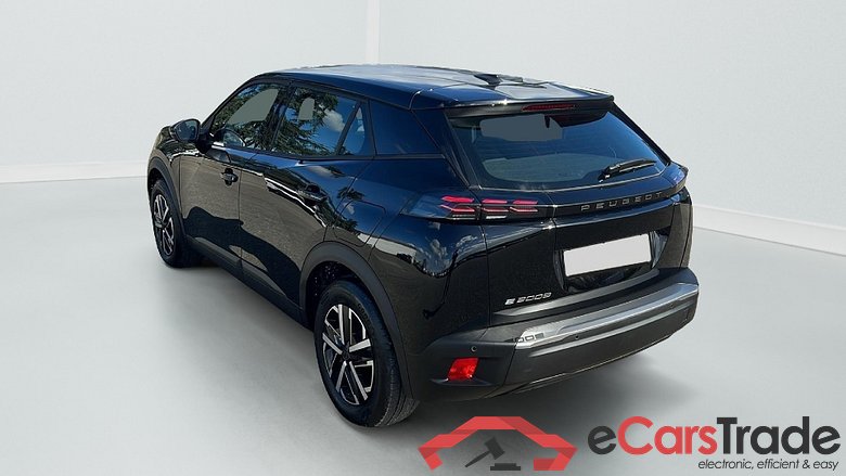 Peugeot 2008 50 kWh 136 ch Active #5