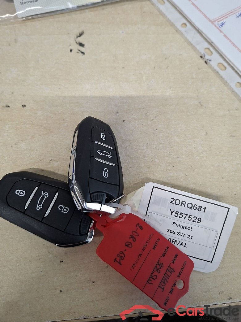 Peugeot 308 SW 1.2 PureTech 130 S&S Active Pack 5d #5