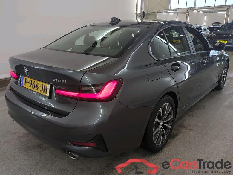 BMW 3 Serie Sedan 318iA Business Edition 4d #2