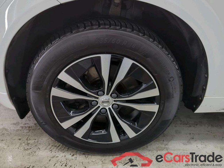 VOLVO XC60 2.0 B5 MomExclusive #5