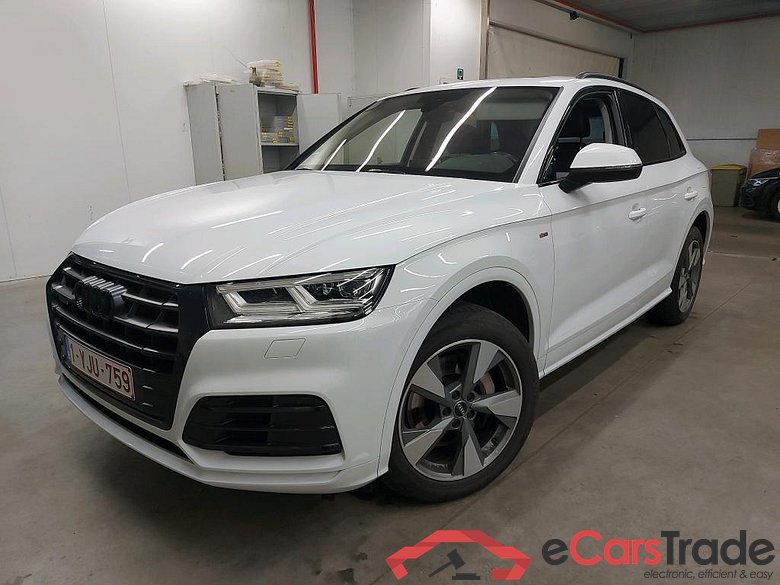 AUDI - AUD Q5 50 TFSi e 299PK Quattro S-Tronic Sport Pack Business Plus With Heated Seats & Assistance City & Outdoor With Pano Roof & Trailer Towing Hook  * HYBRID *