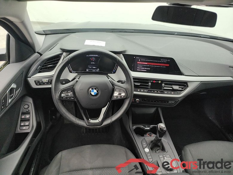 BMW 1 HATCH DIESEL - 2019 116 d 115 (EU6d-TEMP) 5d #1