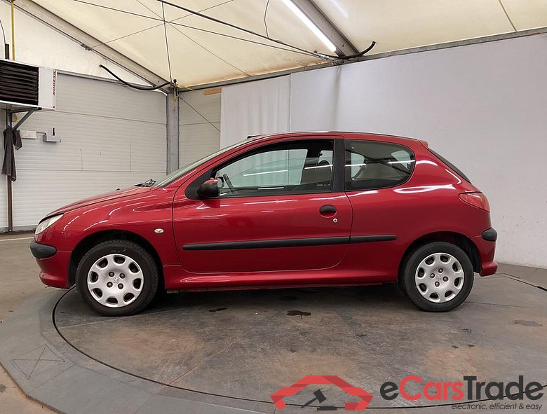 PEUGEOT 206 Phase 2 1.4i Urban #5
