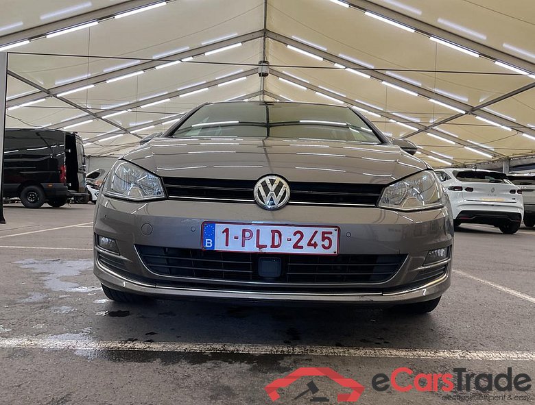 VOLKSWAGEN Golf VII Golf Comfortline 1.2 TSI BlueMotion Technology 81 kW (110 ch) 6 vitesses manuel #4