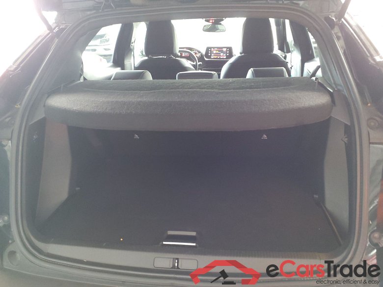 PEUGEOT 2008 PEUGEOT 2008 PureTech 100  Allure BVM #2