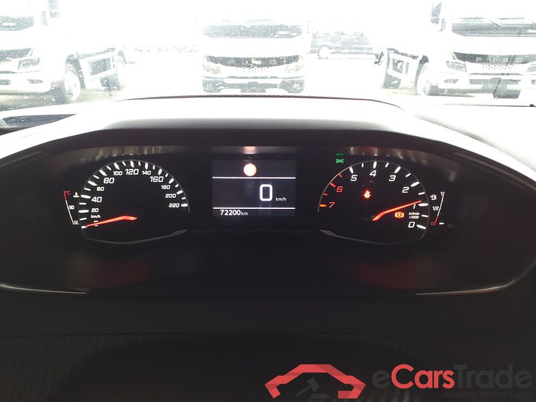 PEUGEOT 2008 PEUGEOT 2008 PureTech 100  Allure BVM #6