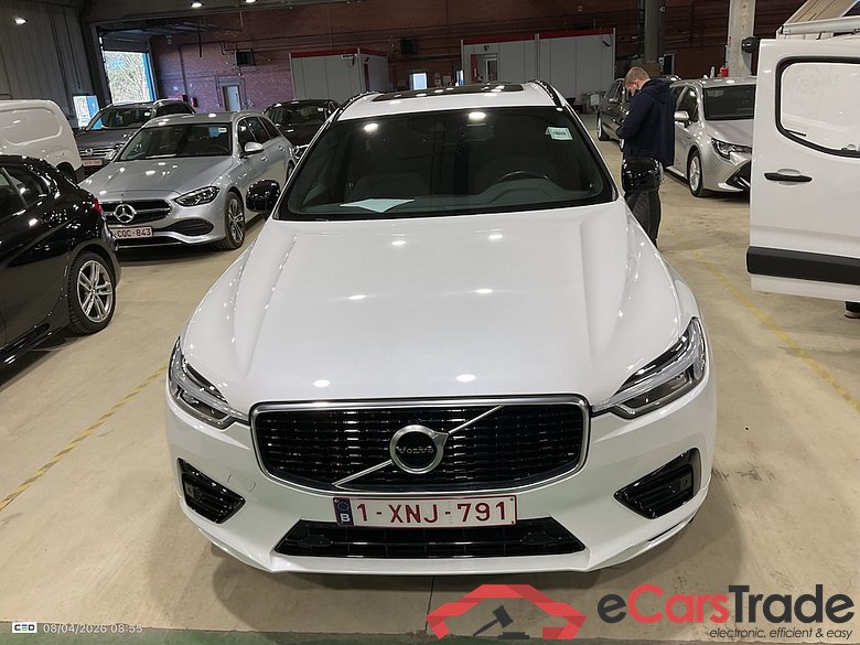 VOLVO XC60 - 2017 2.0 T8 TE AWD PHEV R-Design Gear. #2