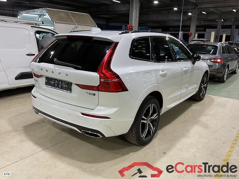VOLVO XC60 - 2017 2.0 T8 TE AWD PHEV R-Design Gear. #4