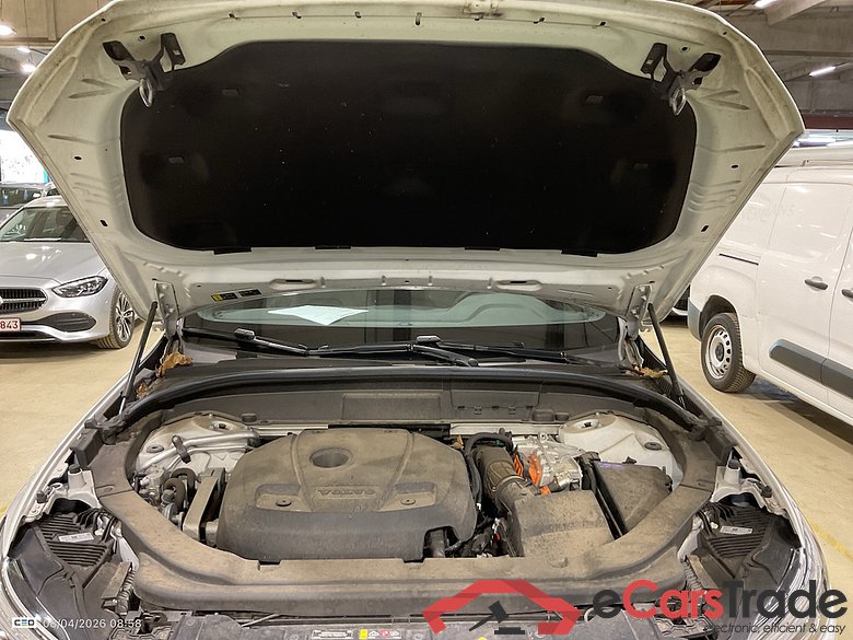 VOLVO XC60 - 2017 2.0 T8 TE AWD PHEV R-Design Gear. #6