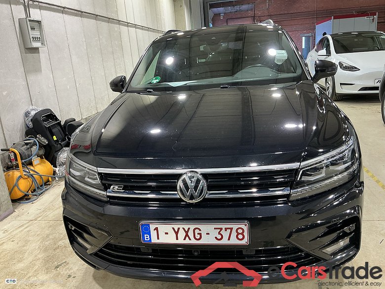 VOLKSWAGEN Tiguan 2.0 TDI PLATINUM #2