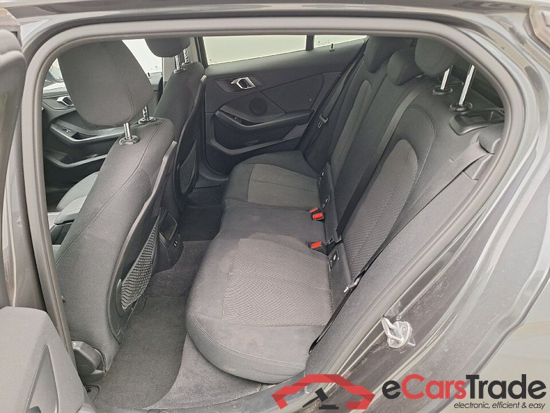 BMW, 1-serie '19, BMW 1 Reeks Hatch 118iA (100 kW) 5d #4