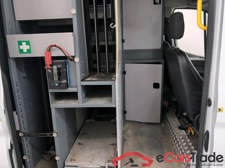 FORD TRANSIT 2T 350M FOU MWB HR DSL 2.0 TDCi L2H2 Trend STOCK #6