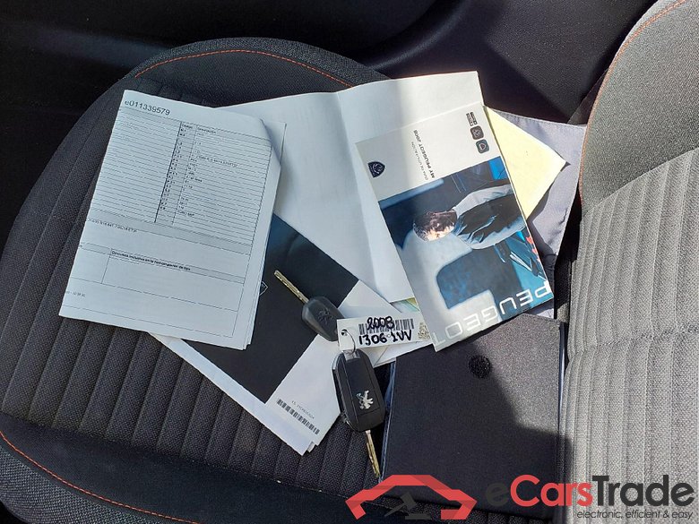 PEUGEOT 2008 / 2019 / 5P / todoterreno Active Pack BlueHDI 81kW (110CV) #5