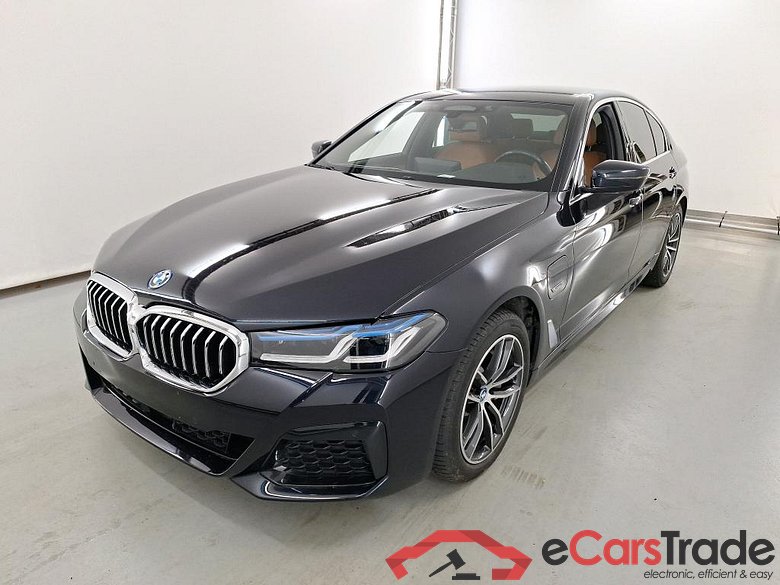 BMW 5-serie 2.0 530E 215KW XDRIVE AUTO #1