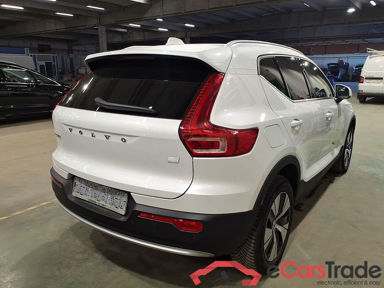 VOLVO XC40 1.5 T4 PHEV CORE DCT #4