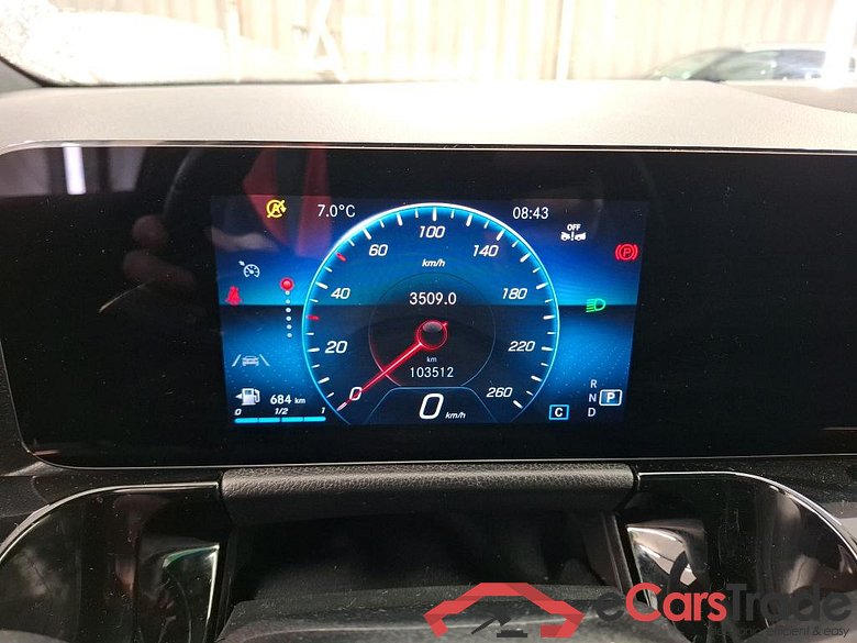 MERCEDES-BENZ GLA / 2020 / 5P / SUV GLA 200 D BUSINESS LINE DCT #6