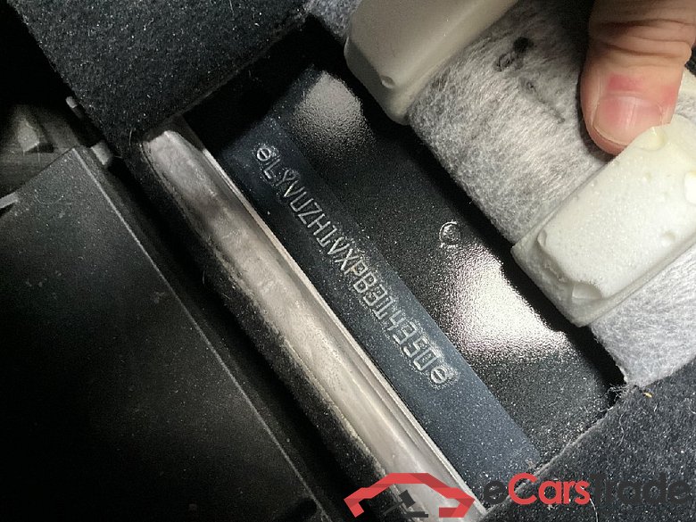 XC60 Plus Dark Recharge Plug-In Hybrid AWD 2.0 T6 293KW AT8 E6d #5