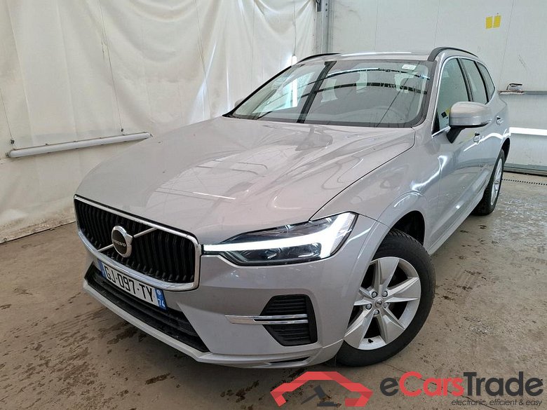 VOLVO XC60 5p SUV B4 AWD 197 Geartro 8 Momentum #1