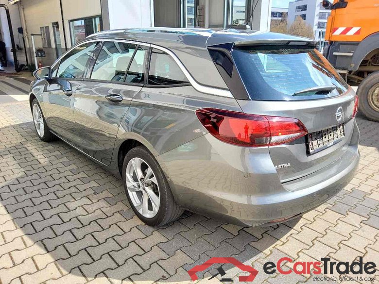 Opel Astra 1.2 Direct Injection Turbo #4